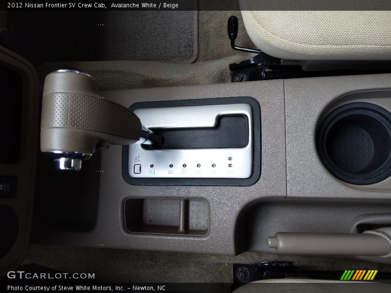 Avalanche White / Beige 2012 Nissan Frontier SV Crew Cab