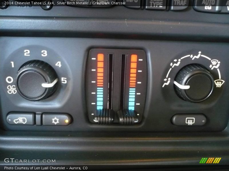 Silver Birch Metallic / Gray/Dark Charcoal 2004 Chevrolet Tahoe LS 4x4
