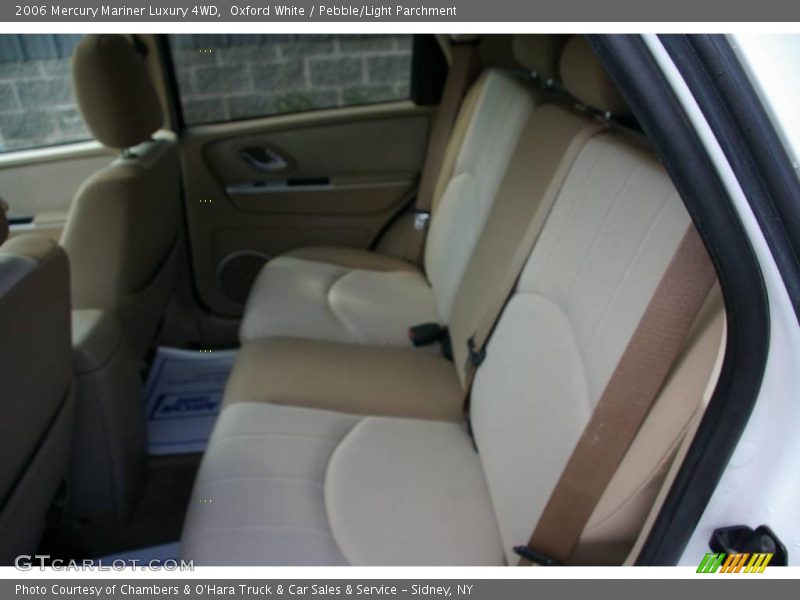 Oxford White / Pebble/Light Parchment 2006 Mercury Mariner Luxury 4WD