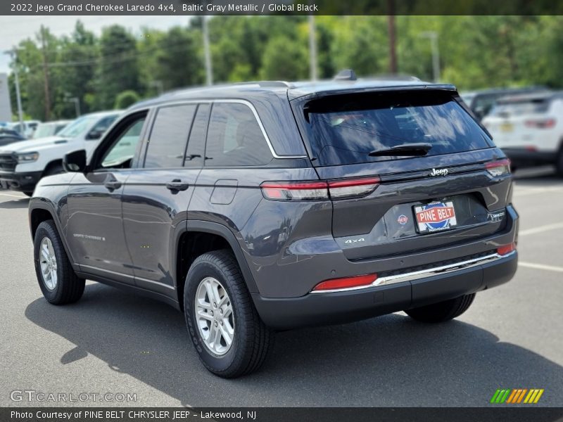 Baltic Gray Metallic / Global Black 2022 Jeep Grand Cherokee Laredo 4x4