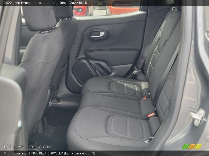 Sting-Gray / Black 2022 Jeep Renegade Latitude 4x4