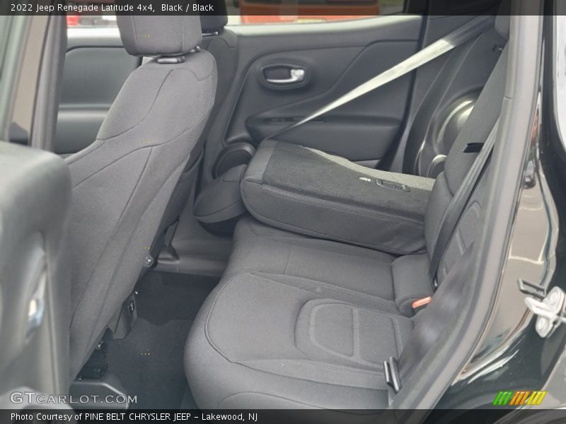 Black / Black 2022 Jeep Renegade Latitude 4x4