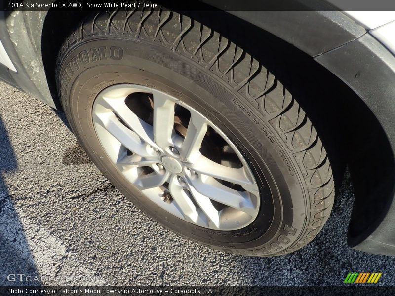Snow White Pearl / Beige 2014 Kia Sorento LX AWD