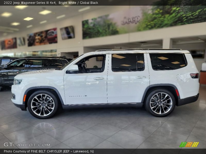 Bright White / Global Black 2022 Jeep Wagoneer Series III 4x4