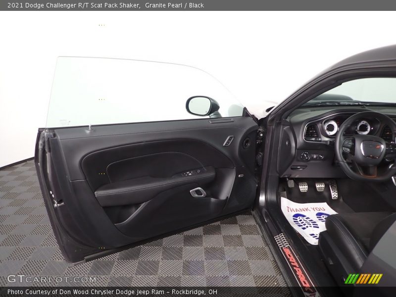 Granite Pearl / Black 2021 Dodge Challenger R/T Scat Pack Shaker