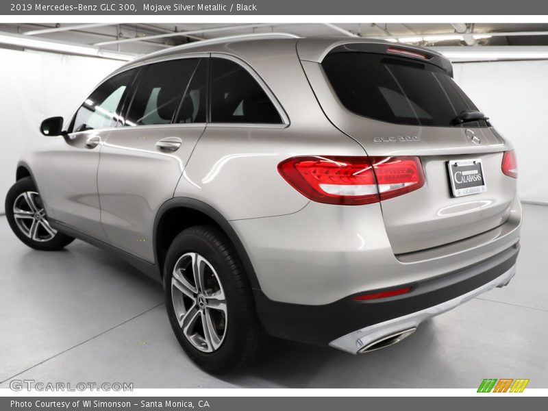 Mojave Silver Metallic / Black 2019 Mercedes-Benz GLC 300