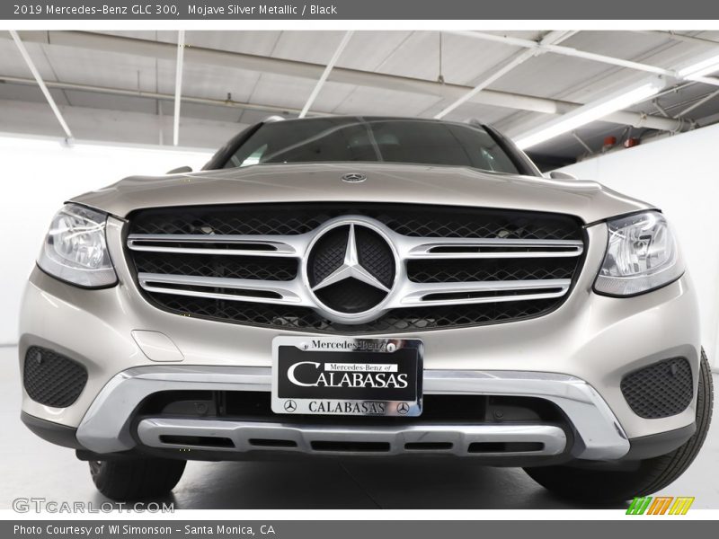 Mojave Silver Metallic / Black 2019 Mercedes-Benz GLC 300
