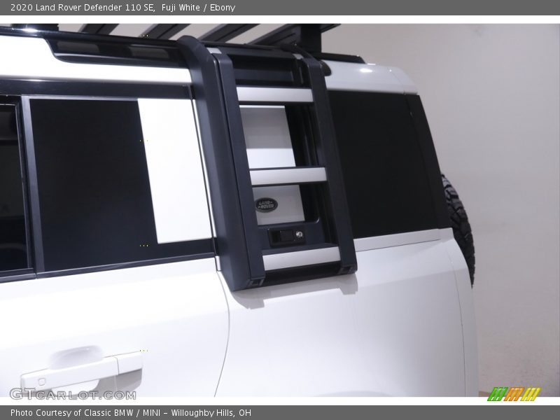 Fuji White / Ebony 2020 Land Rover Defender 110 SE