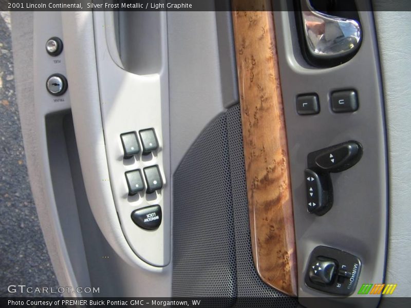 Silver Frost Metallic / Light Graphite 2001 Lincoln Continental