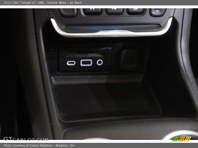 Summit White / Jet Black 2020 GMC Terrain SLT AWD