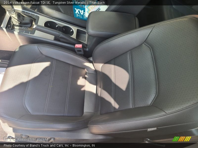 Tungsten Silver Metallic / Titan Black 2014 Volkswagen Passat TDI SE