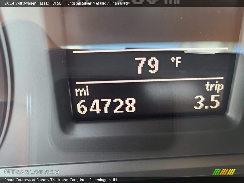 Tungsten Silver Metallic / Titan Black 2014 Volkswagen Passat TDI SE
