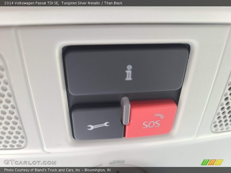 Tungsten Silver Metallic / Titan Black 2014 Volkswagen Passat TDI SE
