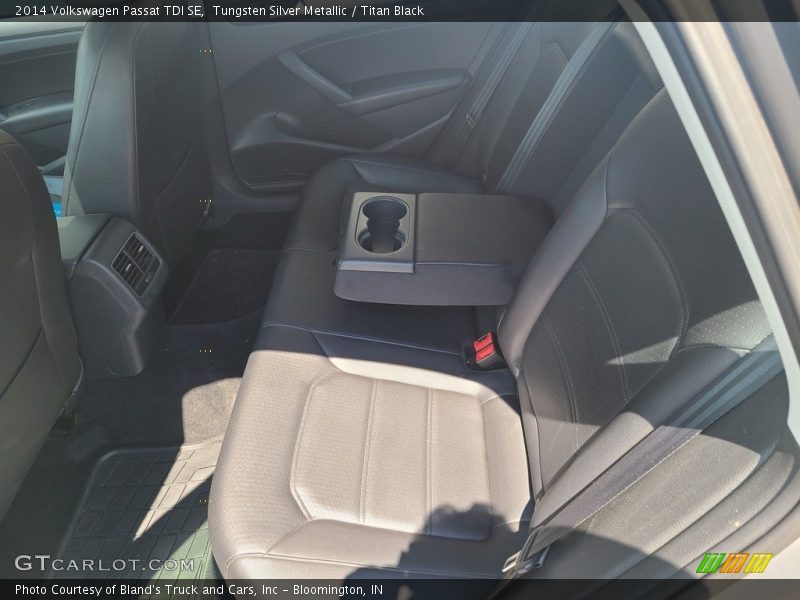 Tungsten Silver Metallic / Titan Black 2014 Volkswagen Passat TDI SE