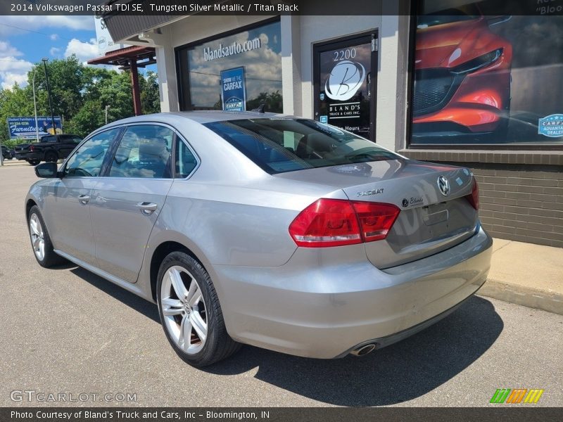 Tungsten Silver Metallic / Titan Black 2014 Volkswagen Passat TDI SE