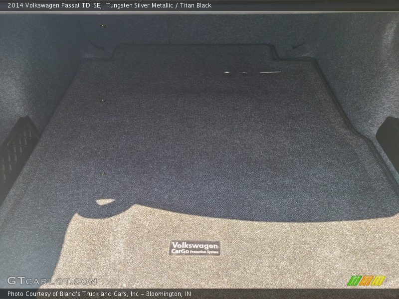 Tungsten Silver Metallic / Titan Black 2014 Volkswagen Passat TDI SE