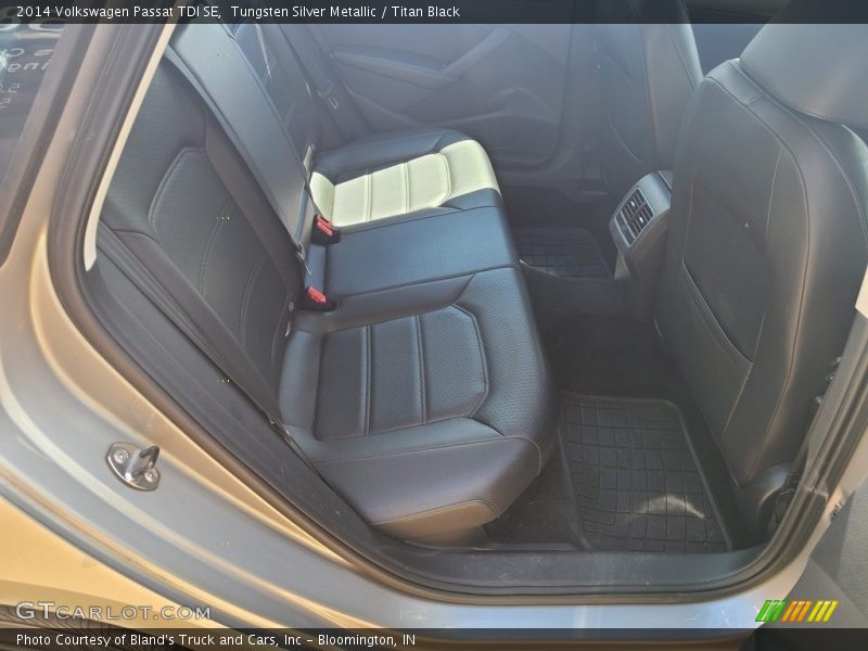 Tungsten Silver Metallic / Titan Black 2014 Volkswagen Passat TDI SE