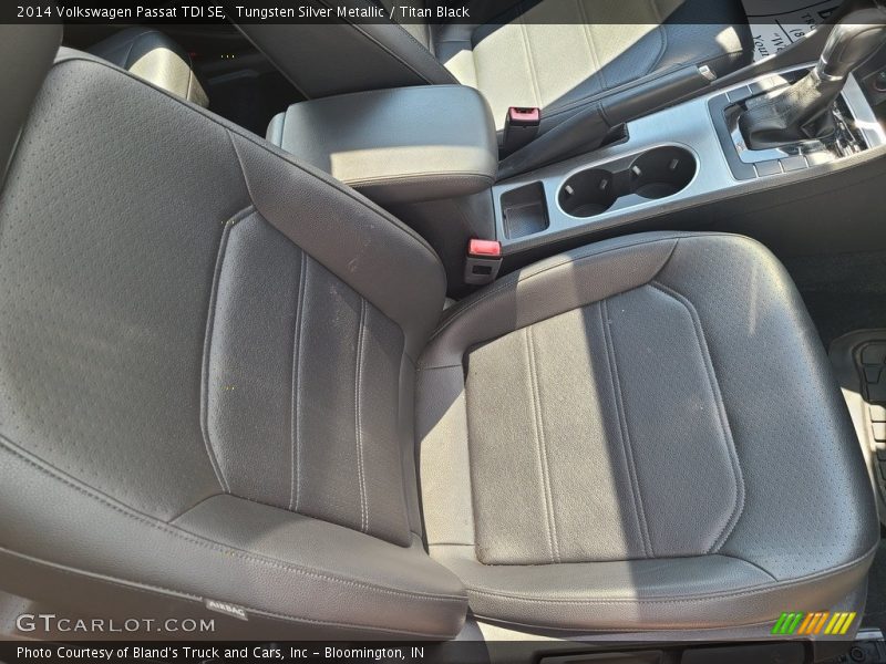 Tungsten Silver Metallic / Titan Black 2014 Volkswagen Passat TDI SE
