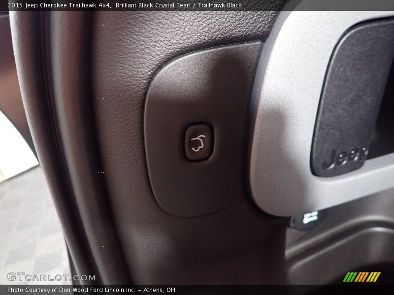 Brilliant Black Crystal Pearl / Trailhawk Black 2015 Jeep Cherokee Trailhawk 4x4