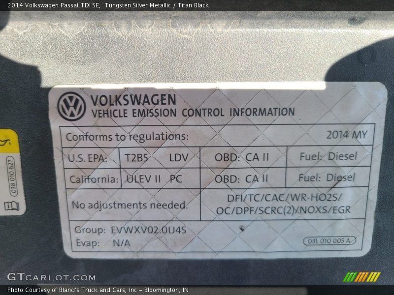 Tungsten Silver Metallic / Titan Black 2014 Volkswagen Passat TDI SE