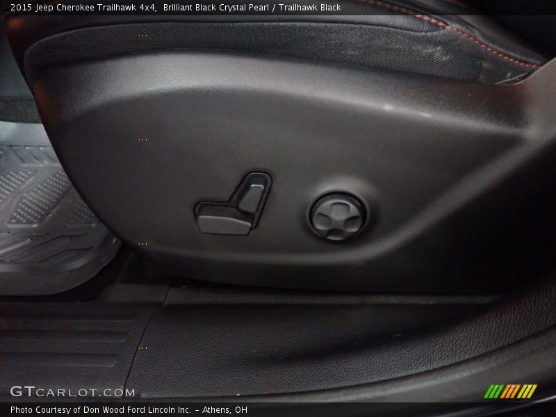 Brilliant Black Crystal Pearl / Trailhawk Black 2015 Jeep Cherokee Trailhawk 4x4