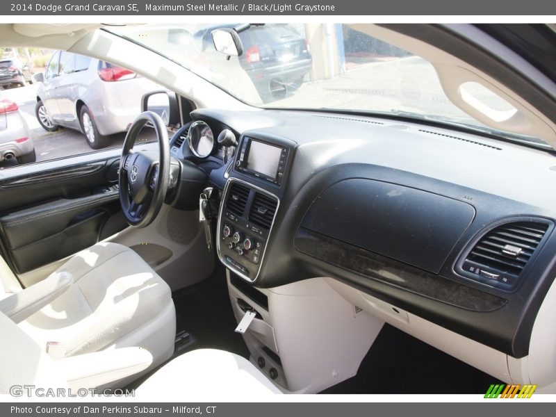 Maximum Steel Metallic / Black/Light Graystone 2014 Dodge Grand Caravan SE