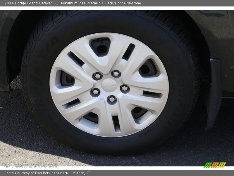 Maximum Steel Metallic / Black/Light Graystone 2014 Dodge Grand Caravan SE