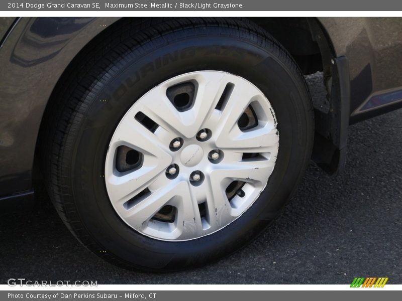 Maximum Steel Metallic / Black/Light Graystone 2014 Dodge Grand Caravan SE