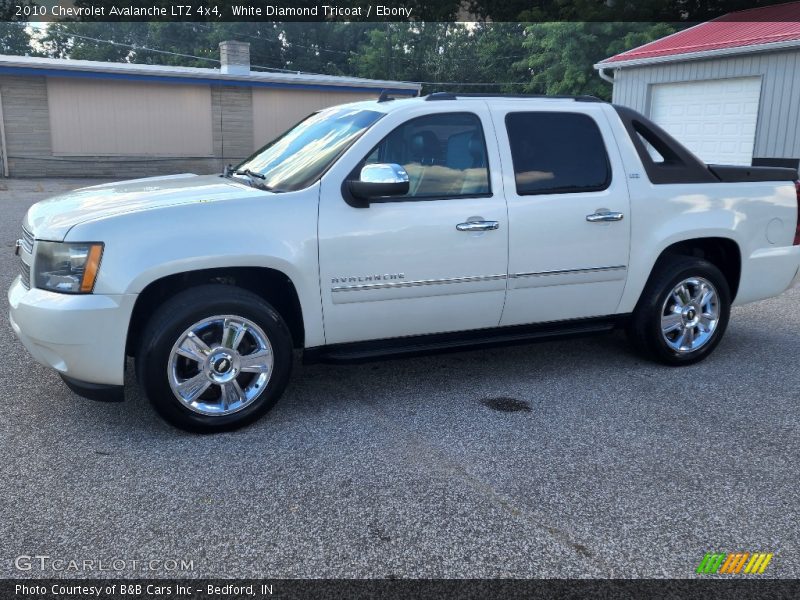 White Diamond Tricoat / Ebony 2010 Chevrolet Avalanche LTZ 4x4