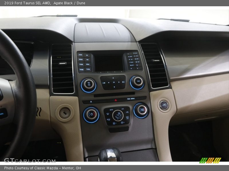 Agate Black / Dune 2019 Ford Taurus SEL AWD