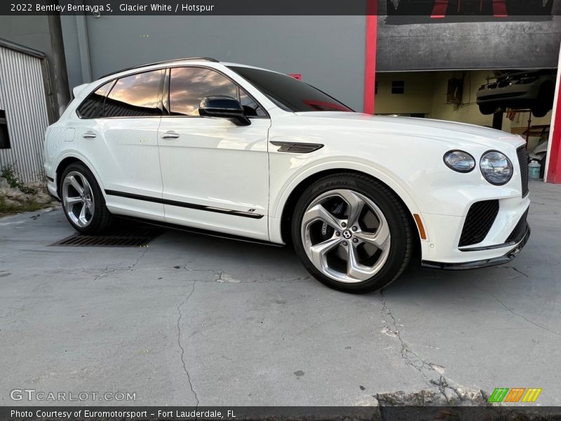  2022 Bentayga S Glacier White