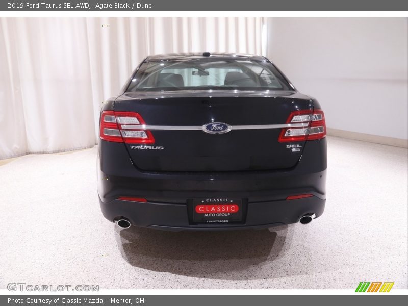 Agate Black / Dune 2019 Ford Taurus SEL AWD