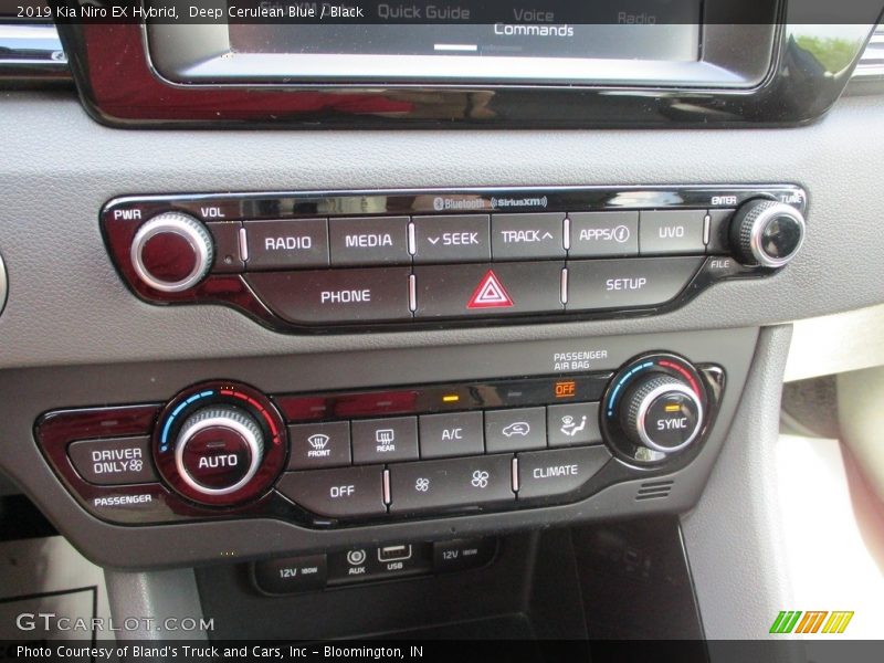 Deep Cerulean Blue / Black 2019 Kia Niro EX Hybrid