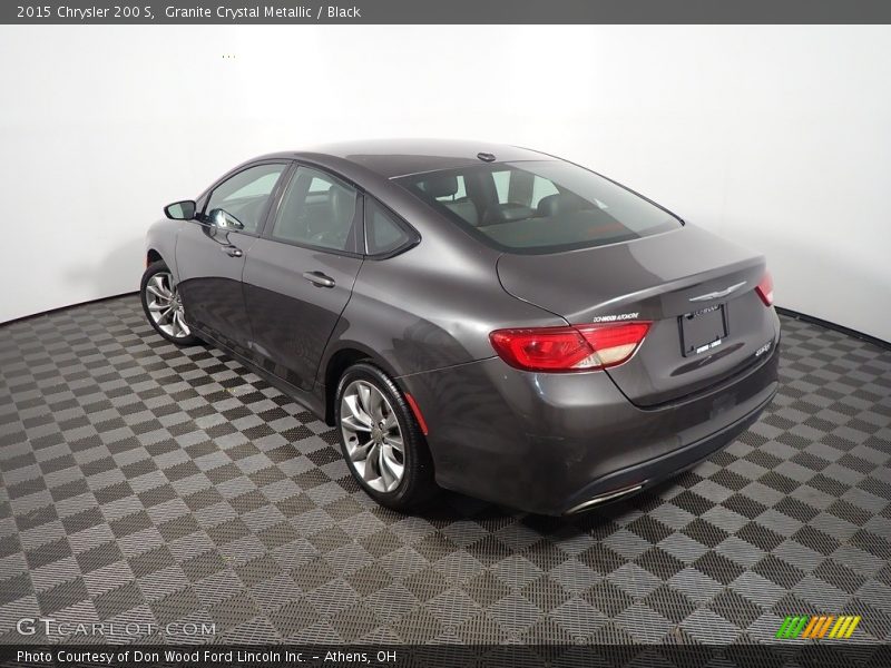 Granite Crystal Metallic / Black 2015 Chrysler 200 S