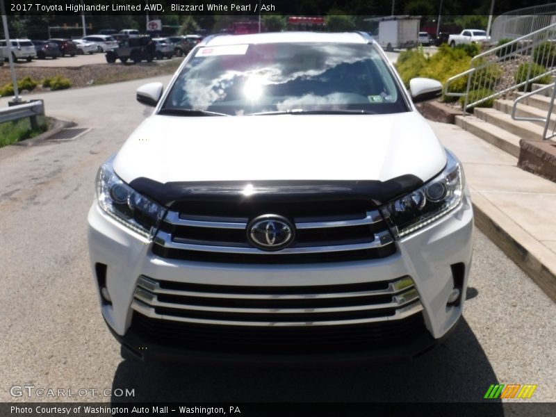 Blizzard White Pearl / Ash 2017 Toyota Highlander Limited AWD