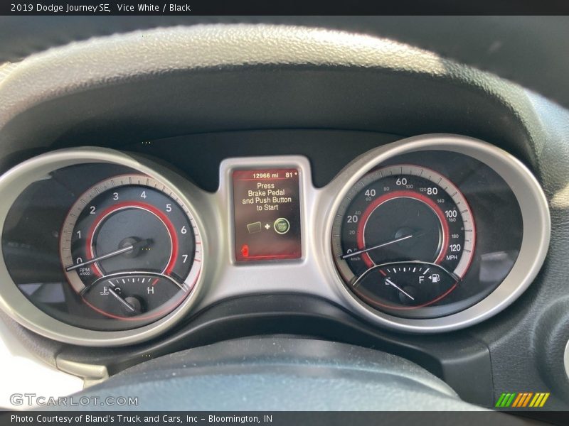 Vice White / Black 2019 Dodge Journey SE