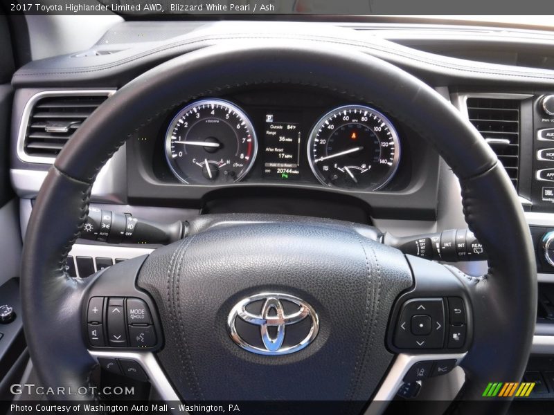 Blizzard White Pearl / Ash 2017 Toyota Highlander Limited AWD