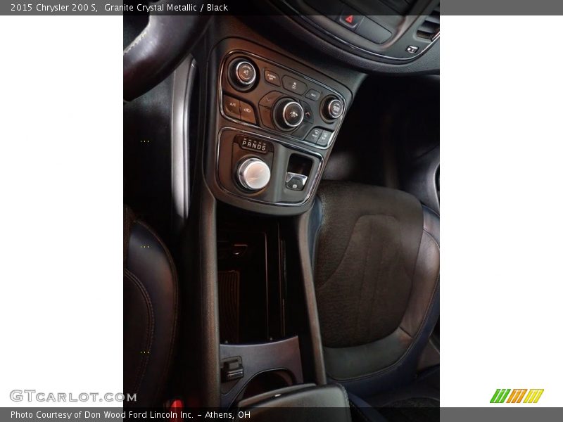 Granite Crystal Metallic / Black 2015 Chrysler 200 S