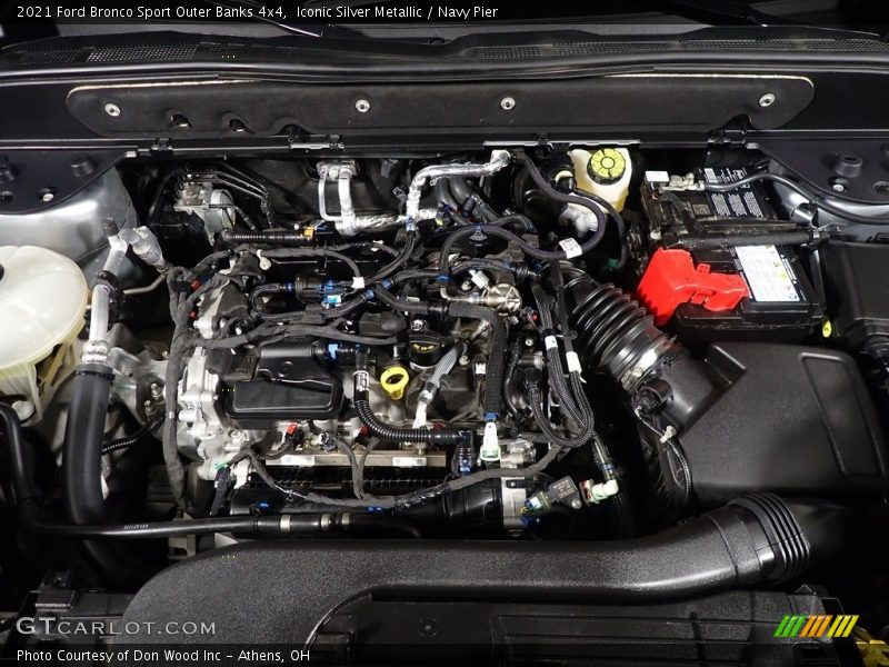 Iconic Silver Metallic / Navy Pier 2021 Ford Bronco Sport Outer Banks 4x4