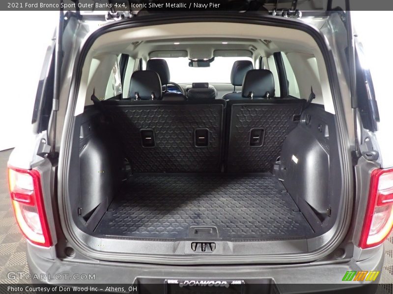 Iconic Silver Metallic / Navy Pier 2021 Ford Bronco Sport Outer Banks 4x4