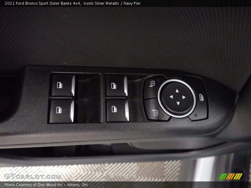 Iconic Silver Metallic / Navy Pier 2021 Ford Bronco Sport Outer Banks 4x4