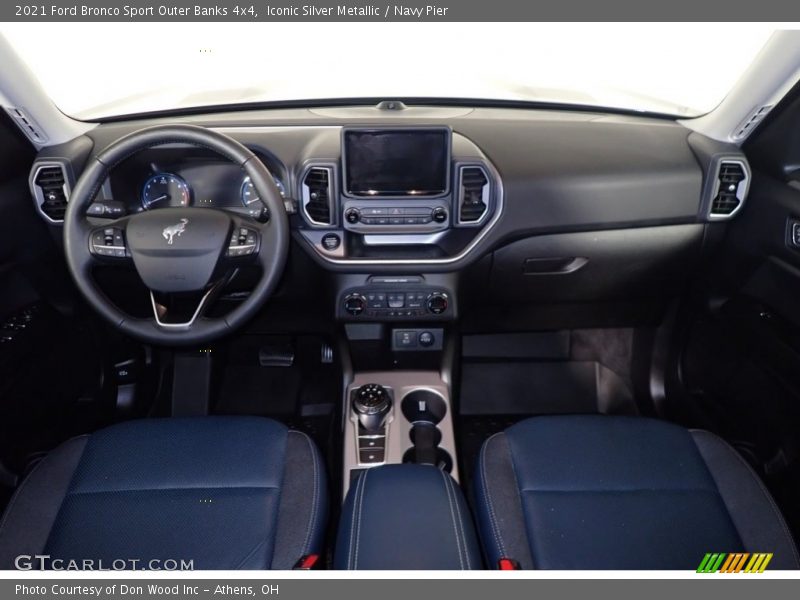 Iconic Silver Metallic / Navy Pier 2021 Ford Bronco Sport Outer Banks 4x4