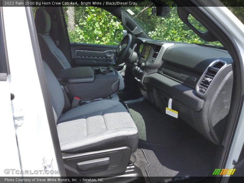 Bright White / Black/Diesel Gray 2022 Ram 1500 Big Horn Crew Cab 4x4