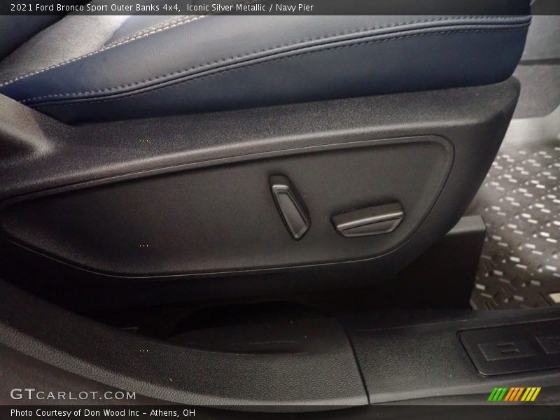 Iconic Silver Metallic / Navy Pier 2021 Ford Bronco Sport Outer Banks 4x4