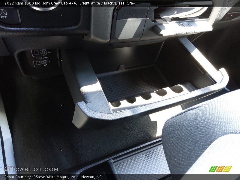 Bright White / Black/Diesel Gray 2022 Ram 1500 Big Horn Crew Cab 4x4