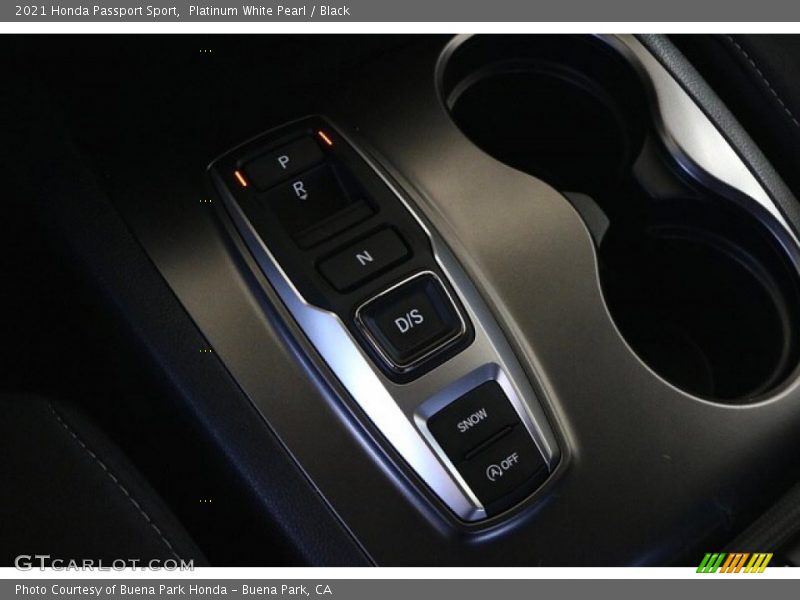 Platinum White Pearl / Black 2021 Honda Passport Sport