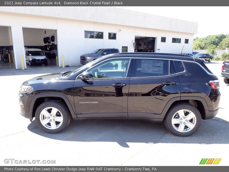 Diamond Black Crystal Pearl / Black 2022 Jeep Compass Latitude 4x4