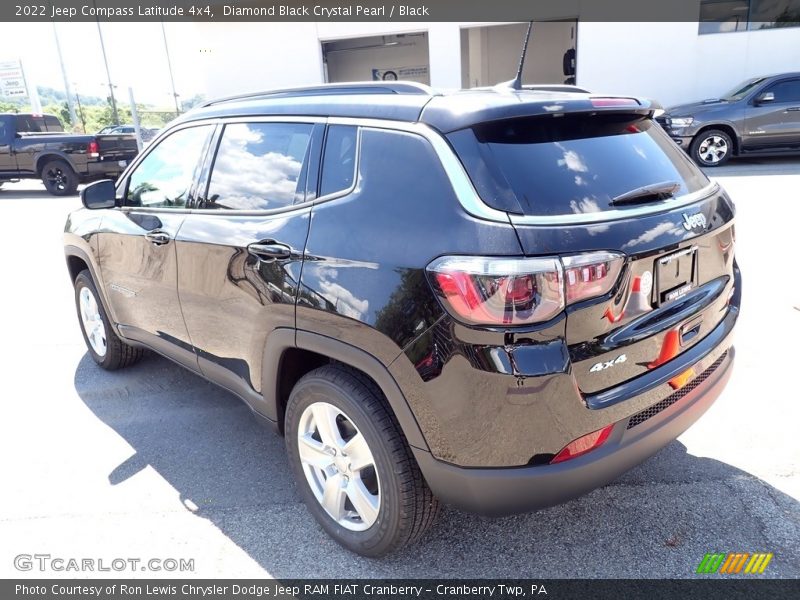 Diamond Black Crystal Pearl / Black 2022 Jeep Compass Latitude 4x4
