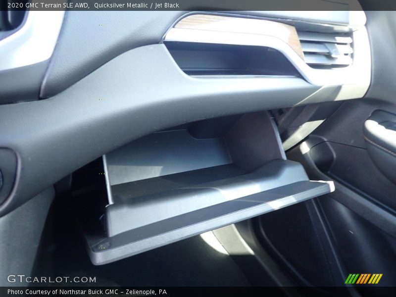 Quicksilver Metallic / Jet Black 2020 GMC Terrain SLE AWD