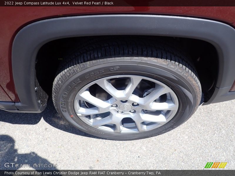 Velvet Red Pearl / Black 2022 Jeep Compass Latitude Lux 4x4